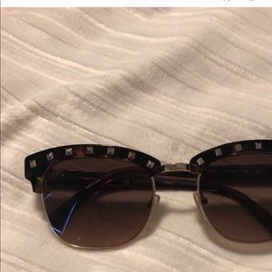 valentino sunnies